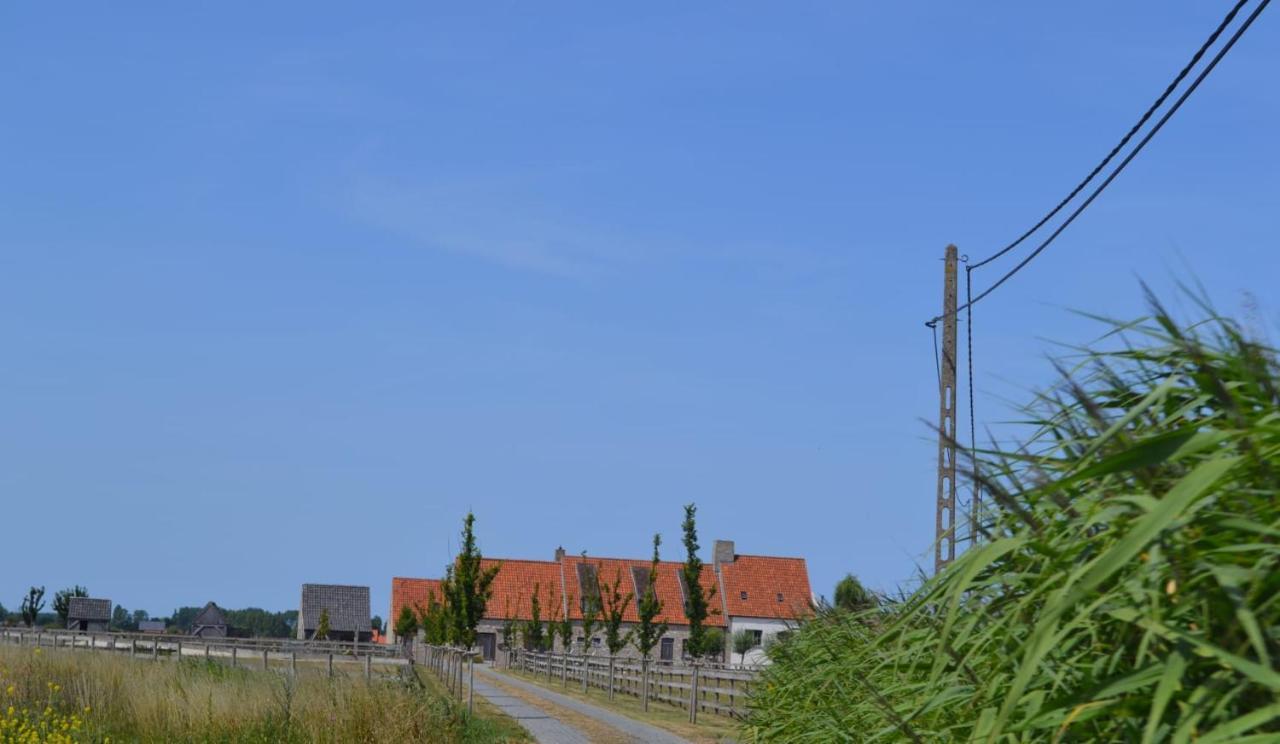 Vakantiehoeve 'T Goed Ter Leeuwen De Haan Eksteriør billede